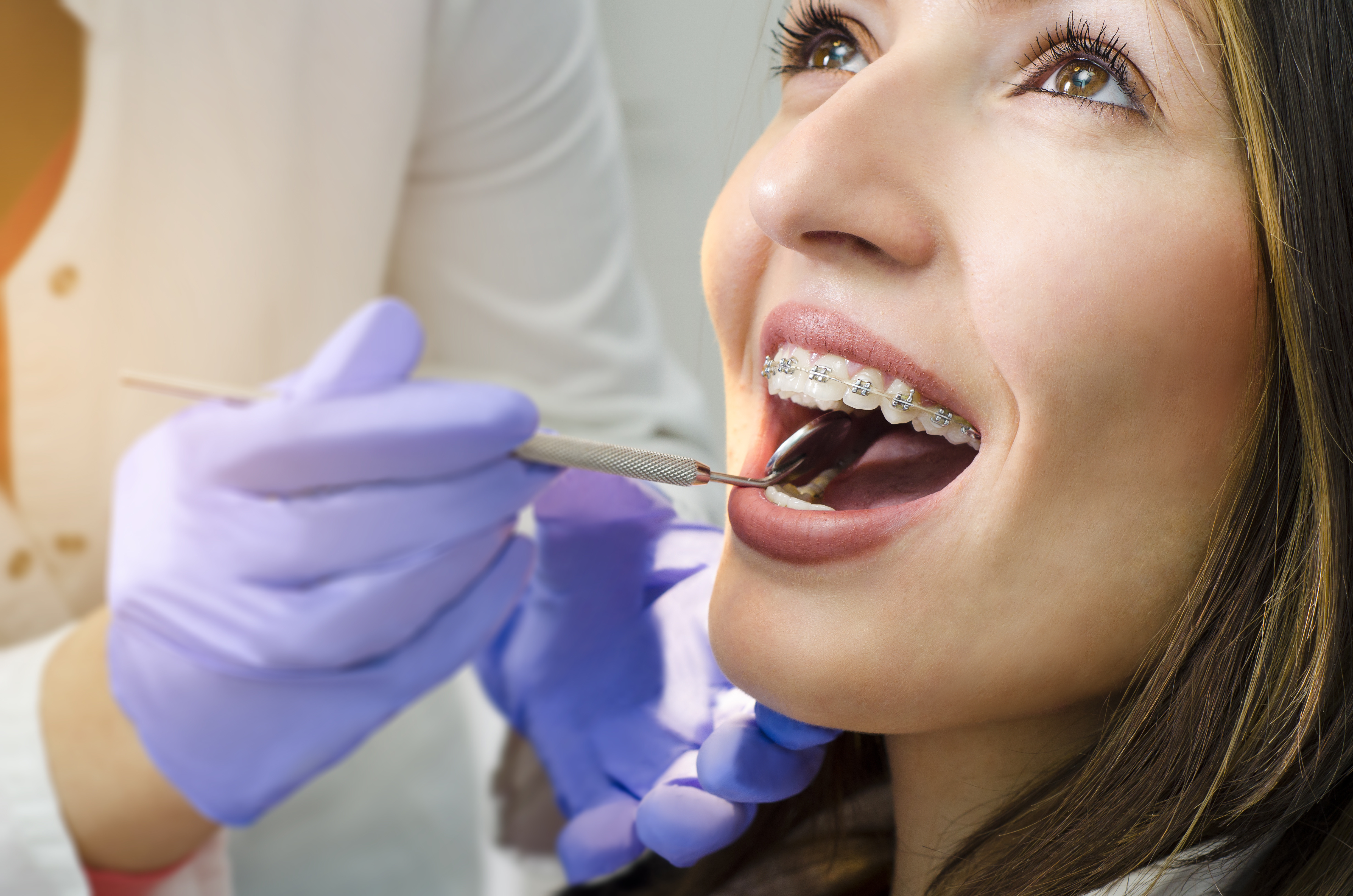 Лечение зуба какой врач. Стоматолог ортодонт. Ортодонтия в стоматологии. Оптидант в стоматологии.