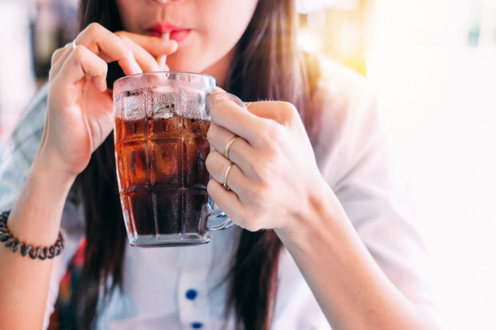 Drinking soda with braces