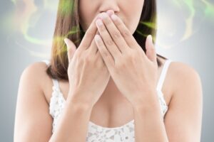 The best orthodontist in Ft Collins talks about how to avoid bad breath with Invisalign don't have to be secular.