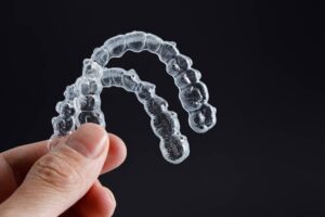 does invisalign make retainers