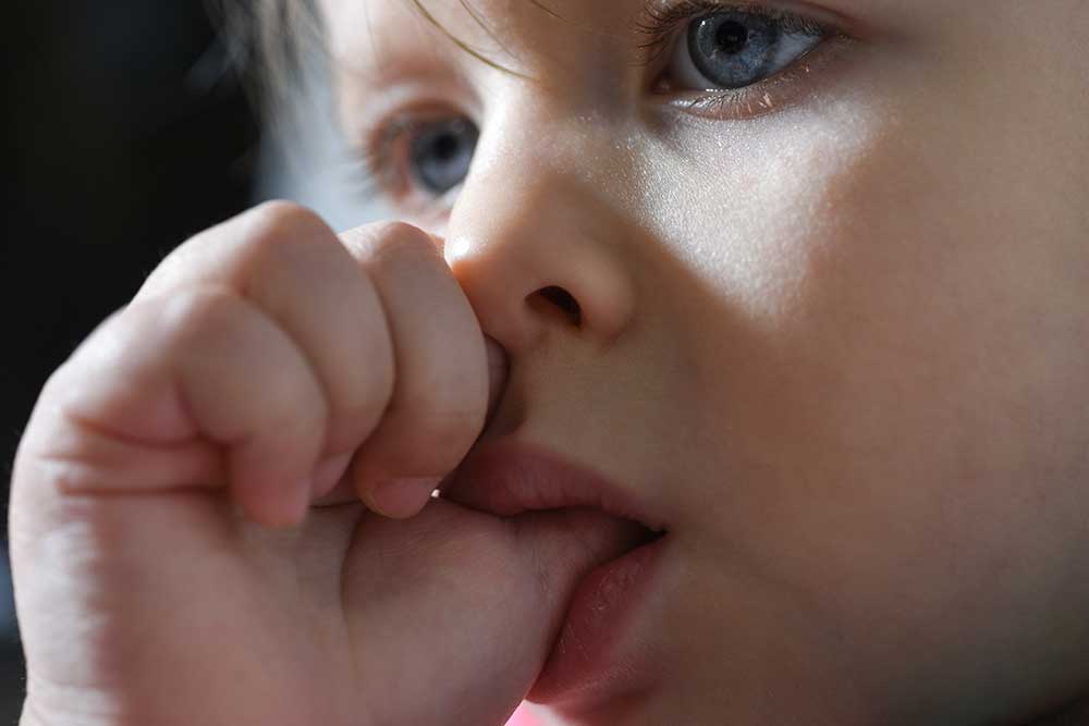 medical-diagnosis-child-sucks-finger